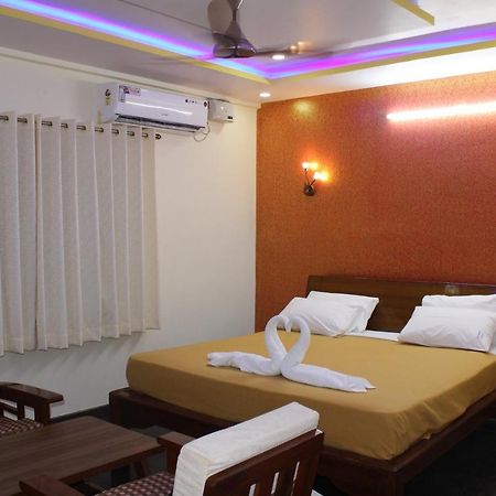 Golden Pride Hotel Kanakapura Bagian luar foto